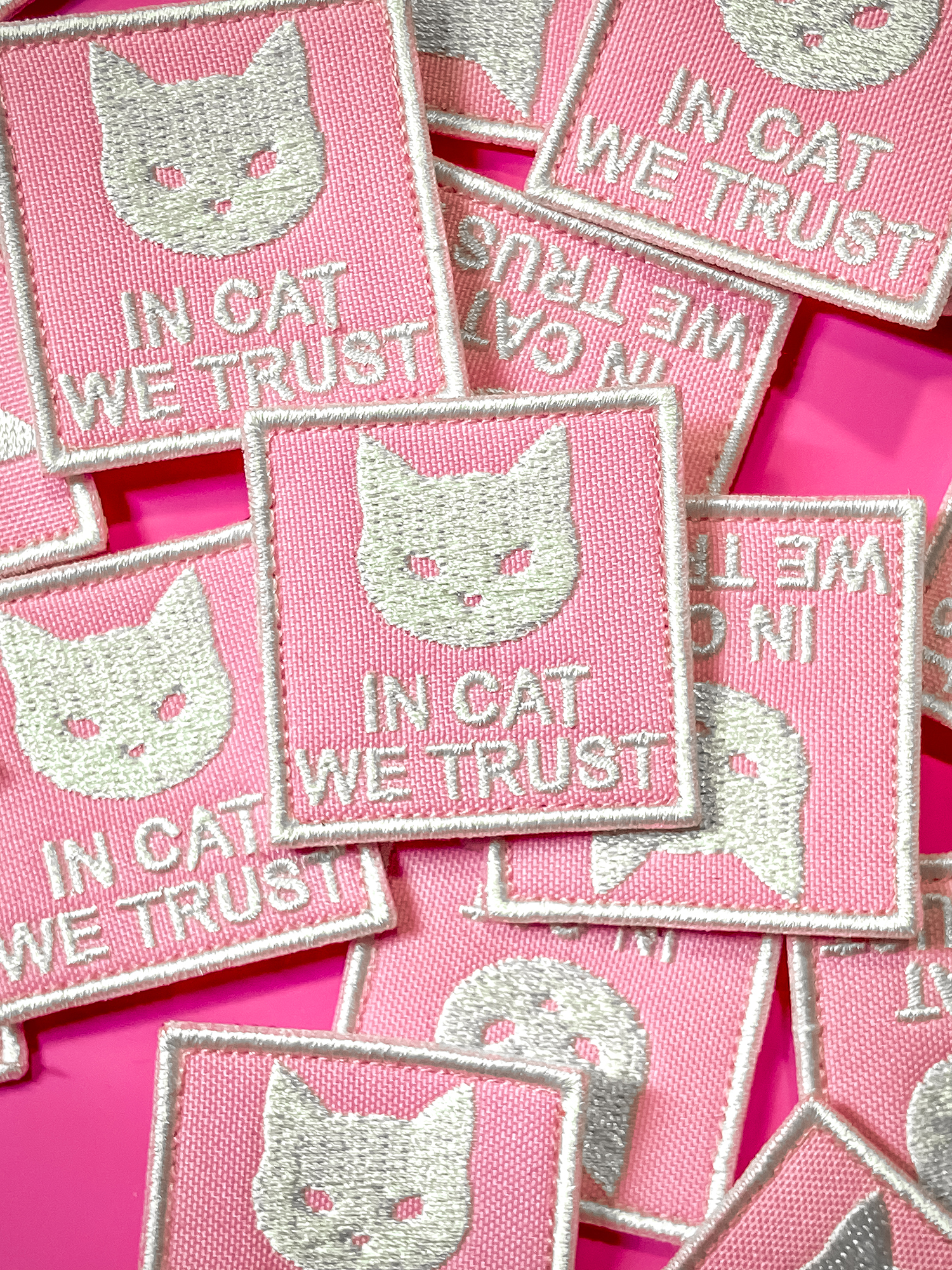 Міні патч "In Cat We Trust" / Pink